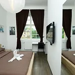 Pensión Urban Rooms--free Parking--