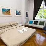 Urban Rooms--free Parking-- Maison d'hôtes 3*