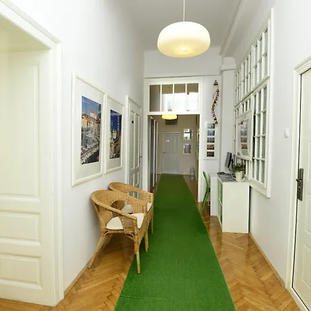 بيت ضيافة Galeria