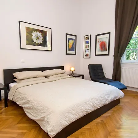 Urban Rooms--free Parking-- 3*