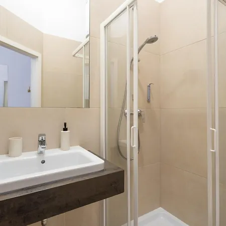 Urban Rooms--free Parking-- Gostinjska kuća 3*