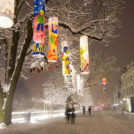 Urban Rooms--free Parking-- ゲストハウス