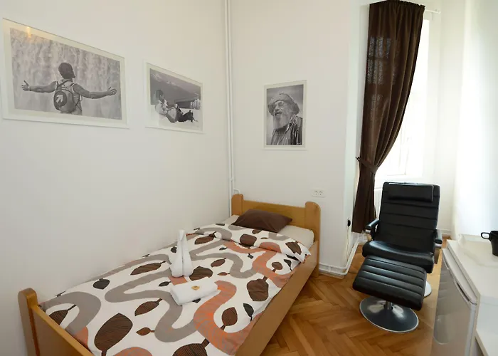 Urban Rooms--free Parking-- بيت ضيافة ليوبليانا