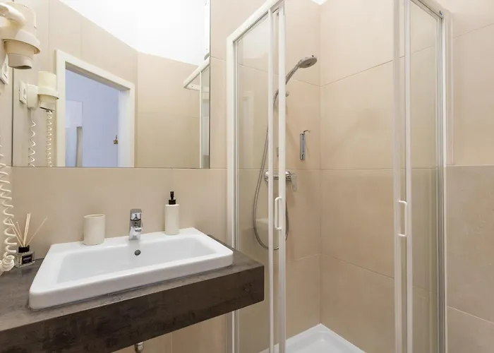 Urban Rooms--free Parking-- بيت ضيافة 3*