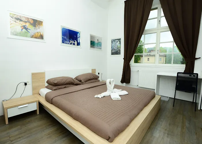 Urban Rooms--free Parking--